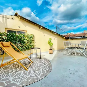 https://la-terrasse-occitane-cur-de-ville-avec-parking.midi-pyreneeshotels.com