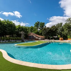 https://camping-maeva-escapades-millau-plage-12100.midi-pyreneeshotels.com